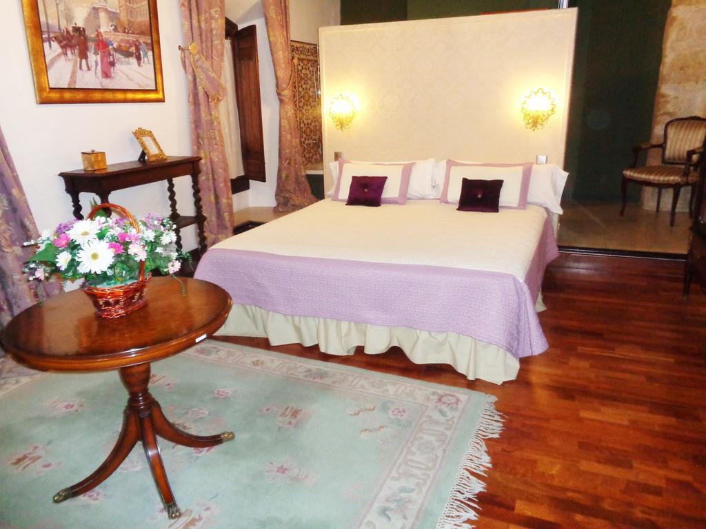 Hotel Boutique Nueve Leyendas อูเบดา ภายนอก รูปภาพ