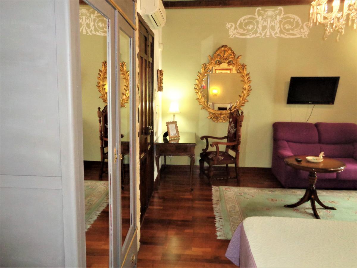 Hotel Boutique Nueve Leyendas อูเบดา ภายนอก รูปภาพ